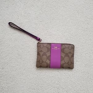Coach Signature Corner Zip Tan and Purple Wristlet